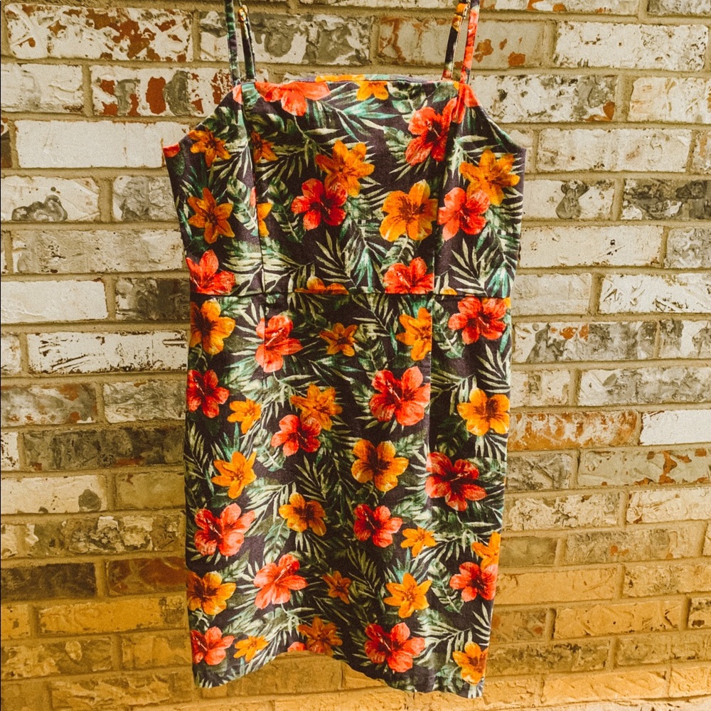 Forever 21 Hawaiian Print Dress